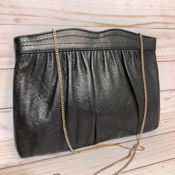 Vintage 80’s Ande Black Leather Clutch/Crossbody Gold Chain Strap - Picture 2 of 11